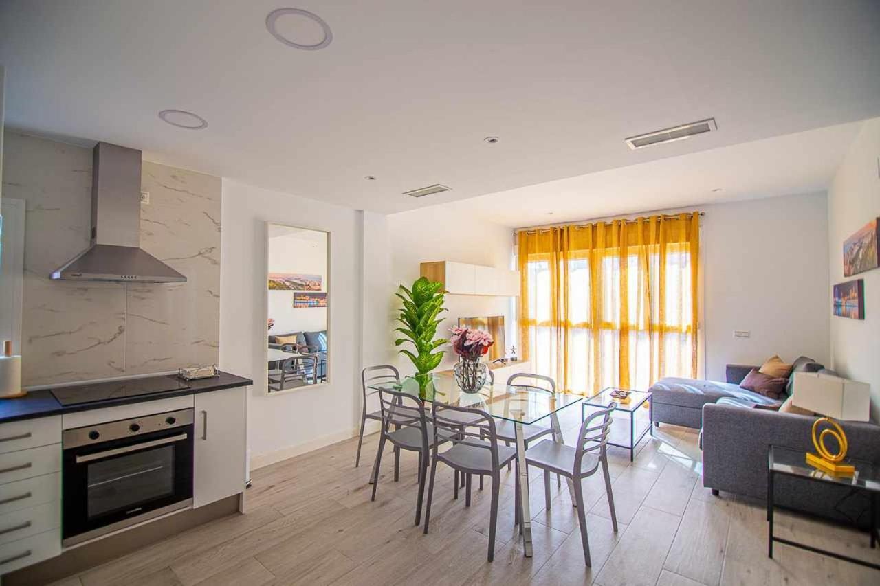 New Apartamento Centro De Torremolinos Con Parking Eksteriør bilde